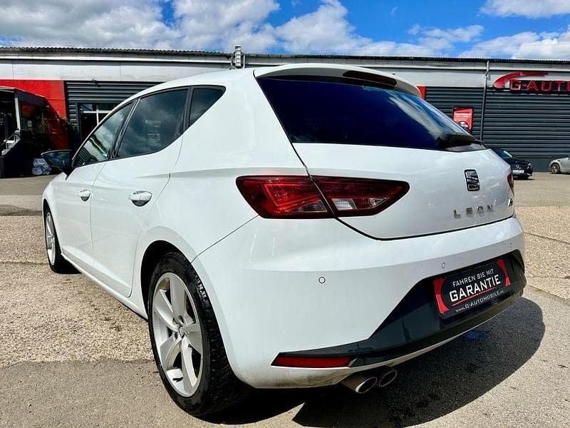 Second-hand Seat Leon FR 150 CP (110 kW) 2017 Alb Berlinǎ