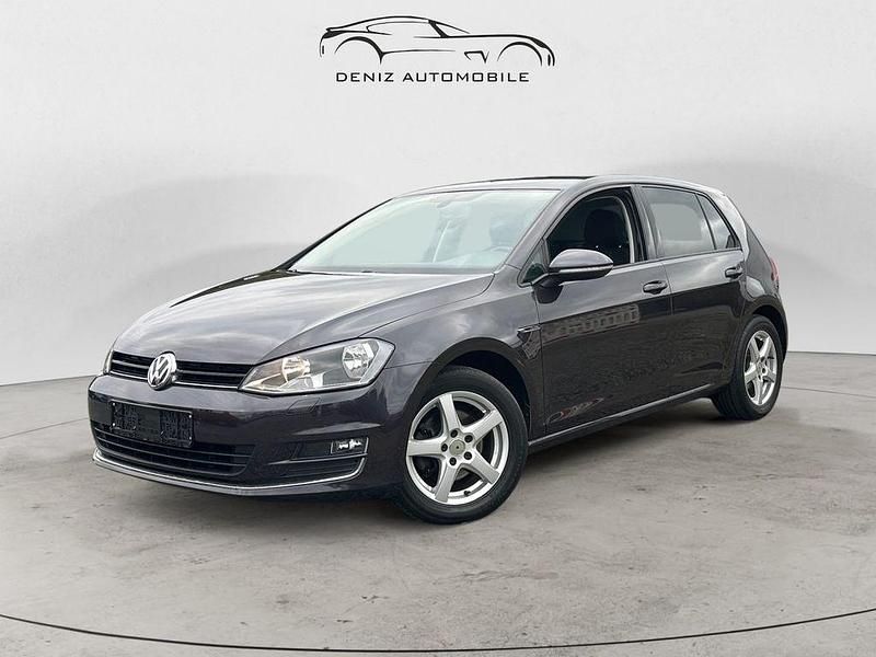 Grau Gebraucht 2015 VW Golf VII Limousine | 11.950 € (Fairer Preis) - Bild 1/4