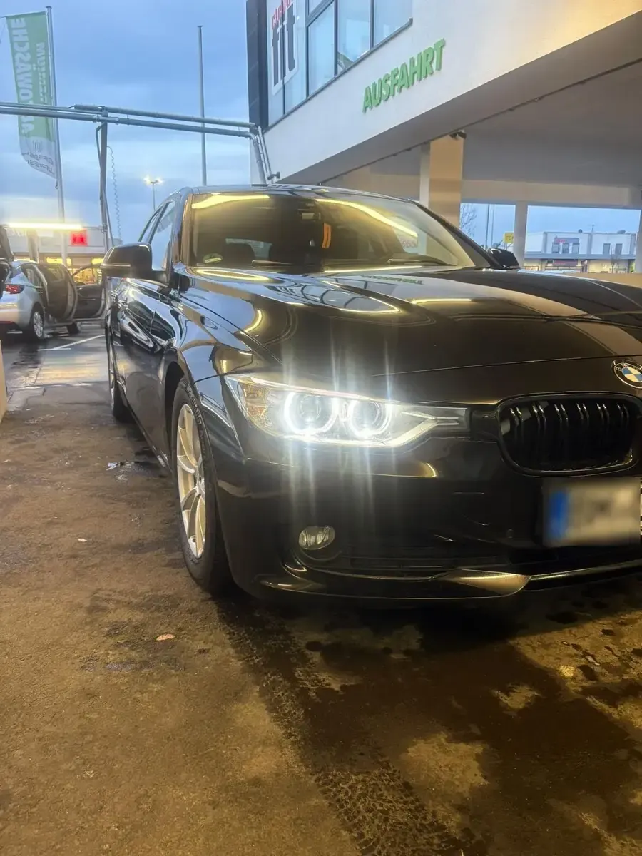 Gebraucht BMW 320 184 PS (135 kW) 2014 Schwarz Kombi