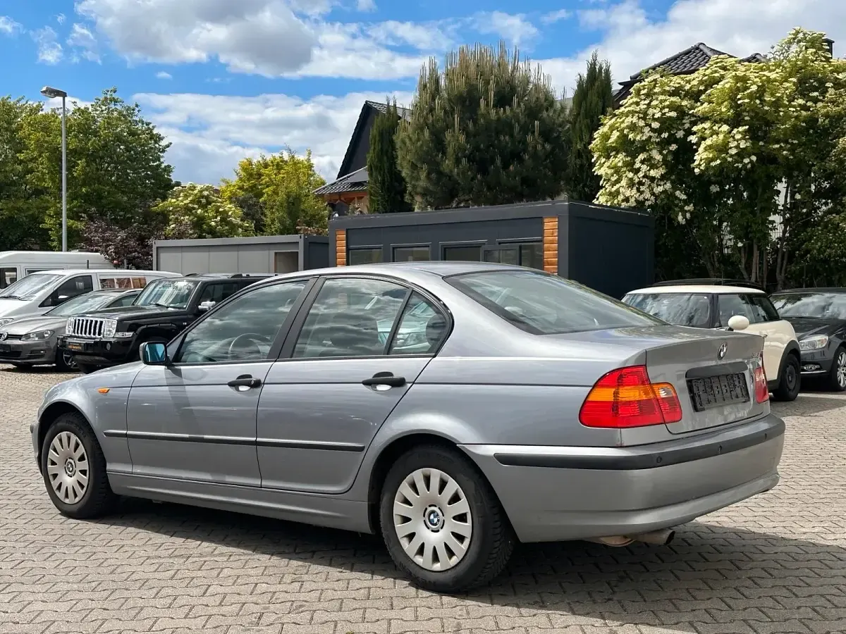 Gebraucht BMW 316 116 PS (85 kW) 2004 Grau Limousine