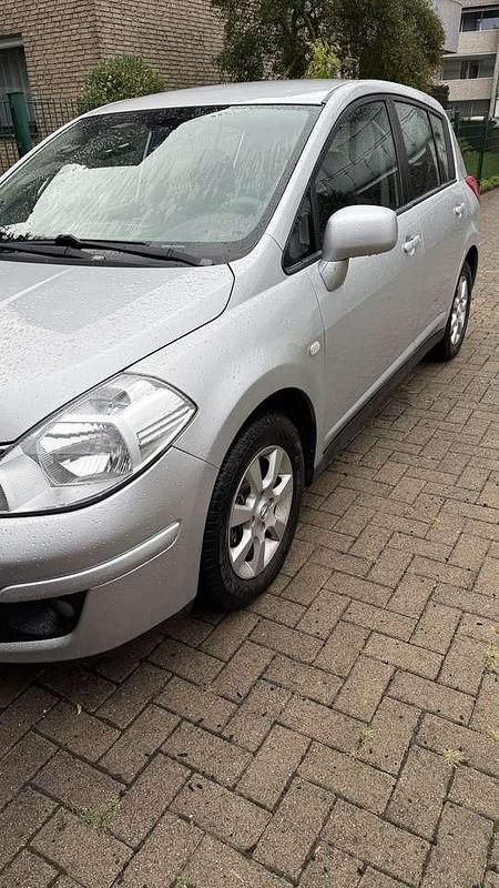 Gebraucht 2010 Nissan Tiida Acenta Limousine | 4.000 € (Fairer Preis) - Bild 1/4