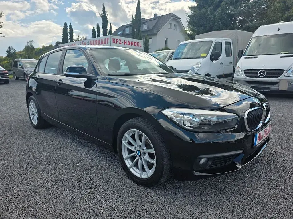 Usado BMW 116 Advantage 109 CV (80 kW) 2017 Negro Utilitario
