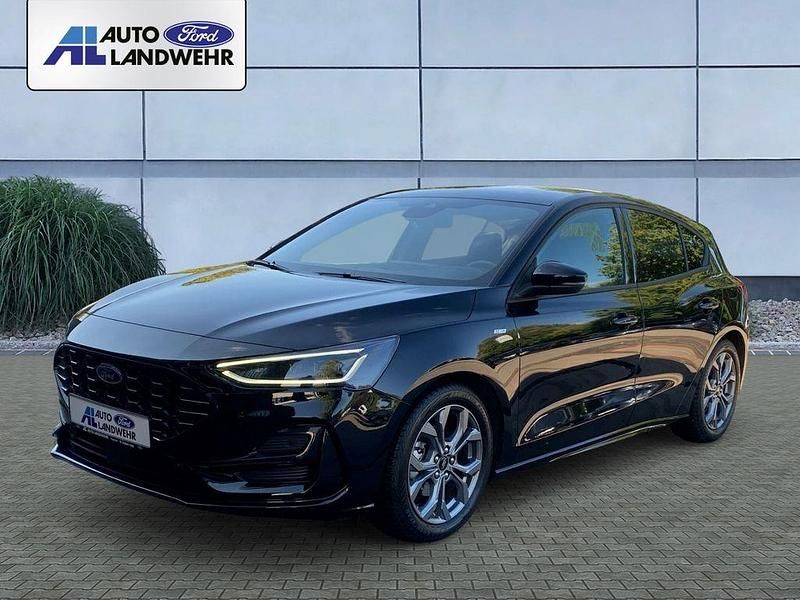 Schwarz Gebraucht 2024 Ford Focus ST-Line X Limousine | 25.500 € (Fairer Preis) - Bild 1/4