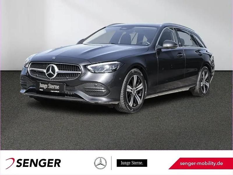 Grau Gebraucht 2025 Mercedes C180 Avantgarde | 35.970 € (Superpreis) - Bild 1/1