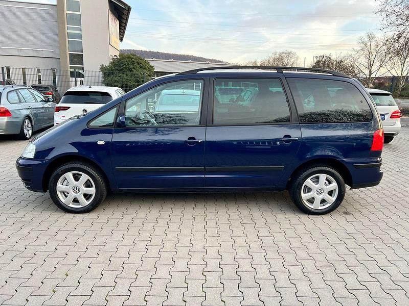 Gebraucht VW Sharan Highline 131 PS (96 kW) 2003 Blau Van / Kleinbus