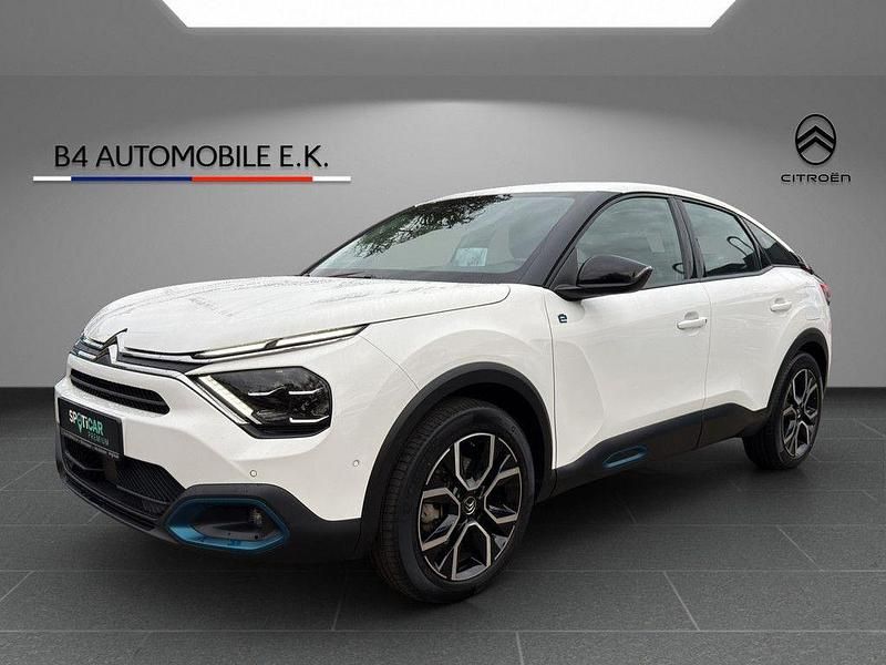 Weiß Gebraucht 2022 Citroën e-C4 Feel Limousine | 15.950 € (Fairer Preis) - Bild 1/4