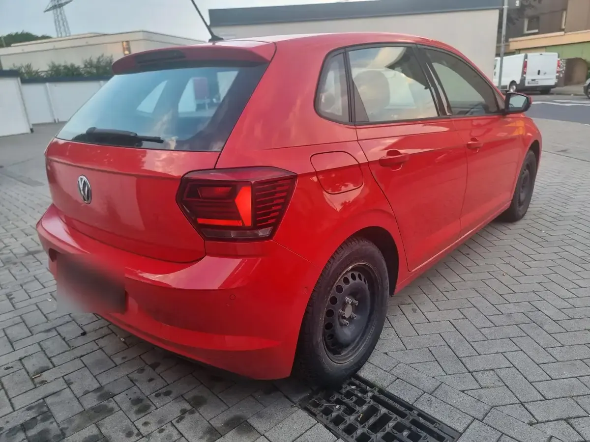 Gebraucht VW Polo 75 PS (55 kW) 2017 Rot Kleinwagen