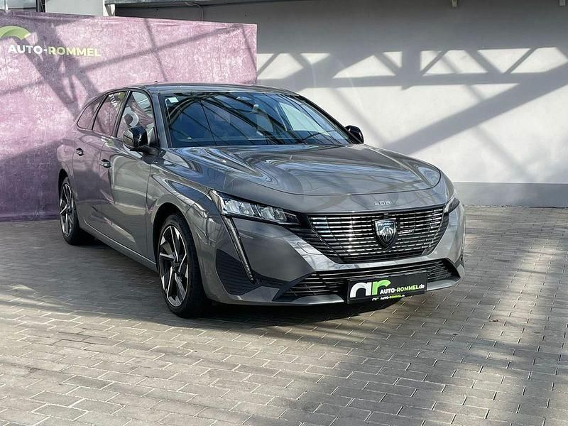 Gebraucht Peugeot 308 SW Allure 131 PS (96 kW) 2023 Grau Kombi
