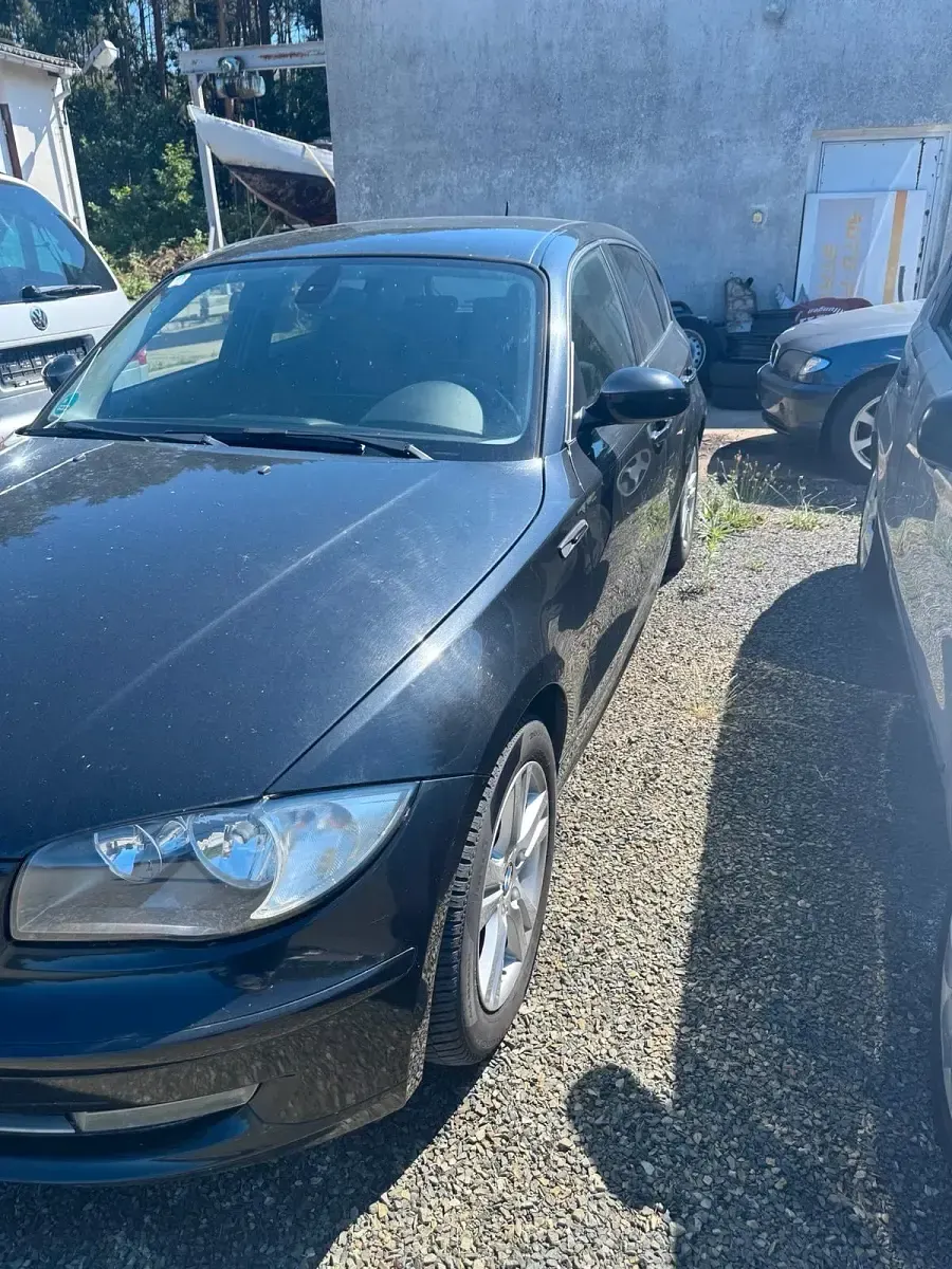 Gebraucht BMW 120 177 PS (130 kW) 2008 Schwarz Kleinwagen