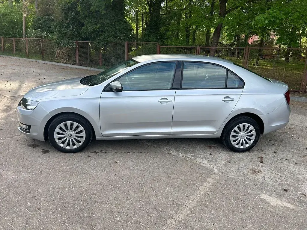 Brugt Skoda Rapid Active 95 HK (69 kW) 2019 Sølv Hatchback
