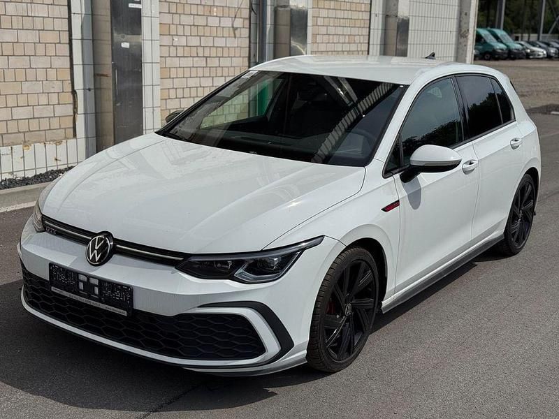 Weiß Gebraucht 2022 VW Golf VIII GTI Limousine | 26.490 € (Fairer Preis) - Bild 1/4