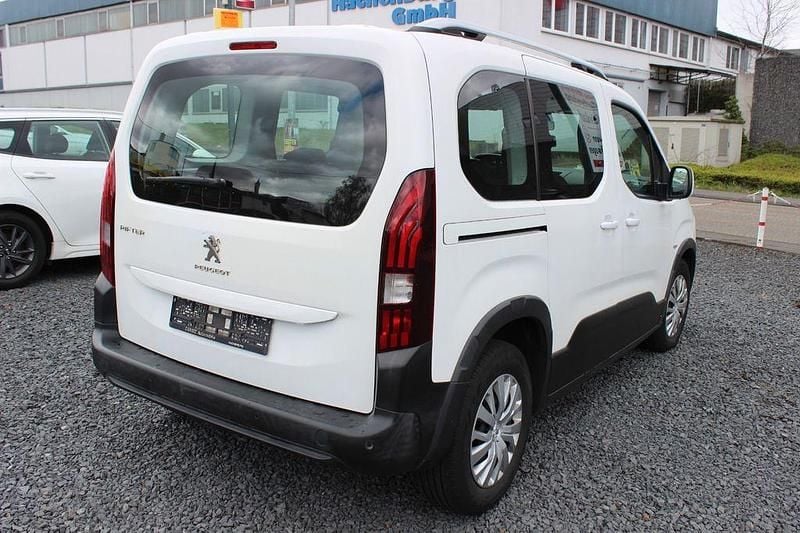 Gebraucht Peugeot Rifter Active 131 PS (96 kW) 2019 Weiß Van / Kleinbus