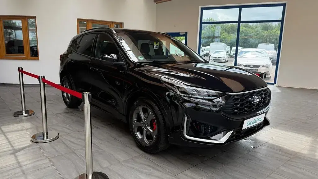 Gebraucht Ford Kuga ST-Line X 186 PS (136 kW) 2025 Schwarz SUV