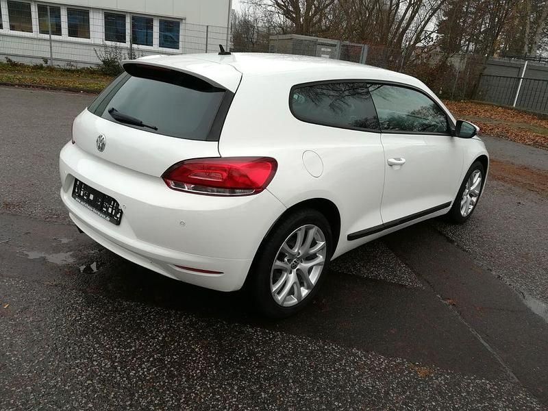 Gebraucht VW Scirocco 160 PS (117 kW) 2009 Weiß Coupé