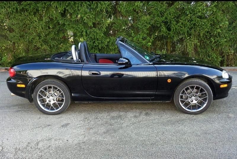 Gebraucht Mazda MX5 110 PS (80 kW) 2003 Schwarz Cabrio