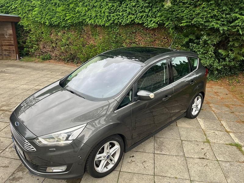 Grau Gebraucht 2016 Ford C-MAX Titanium Van / Kleinbus | 13.050 € (Guter Preis) - Bild 1/4