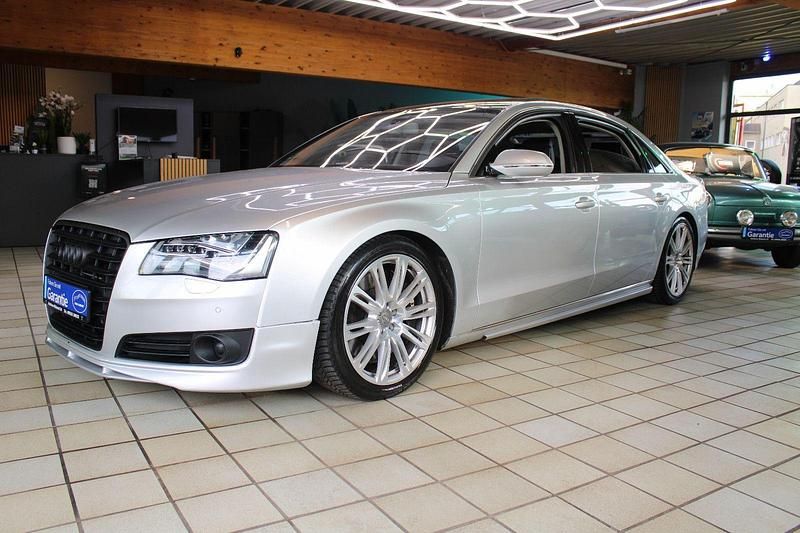 Silber Gebraucht 2010 Audi A8 Ambiente Limousine | 17.980 € (Teuer) - Bild 1/4