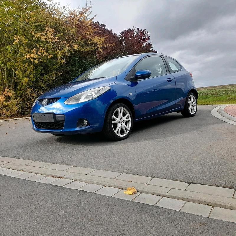 Blau Gebraucht 2009 Mazda 2 Kleinwagen | 1.000 € (Superpreis) - Bild 1/4