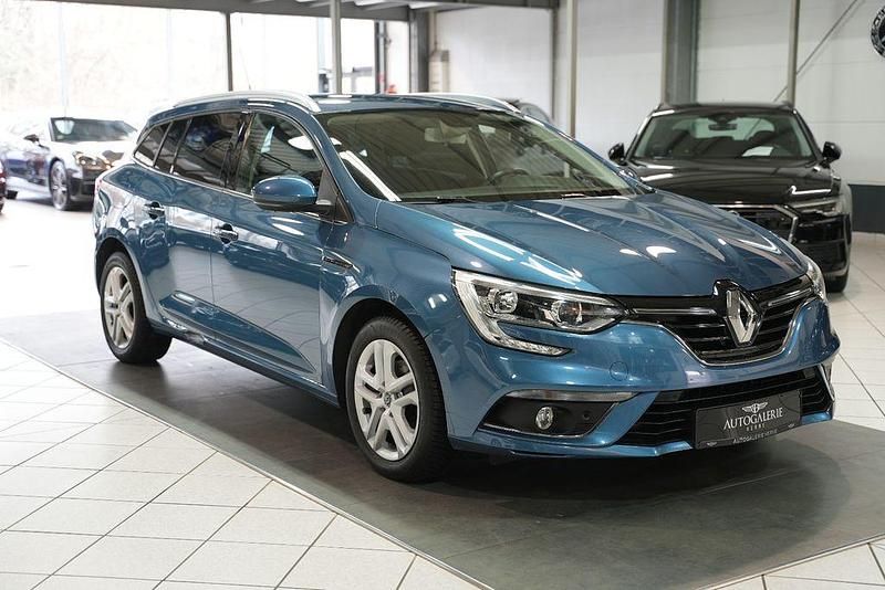 Gebraucht Renault Mégane IV Business 140 PS (102 kW) 2019 Blau Limousine
