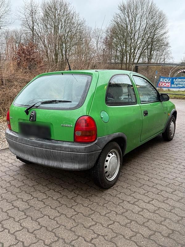 Gebraucht Opel Corsa Swing 45 PS (33 kW) 1997 Grün Kleinwagen