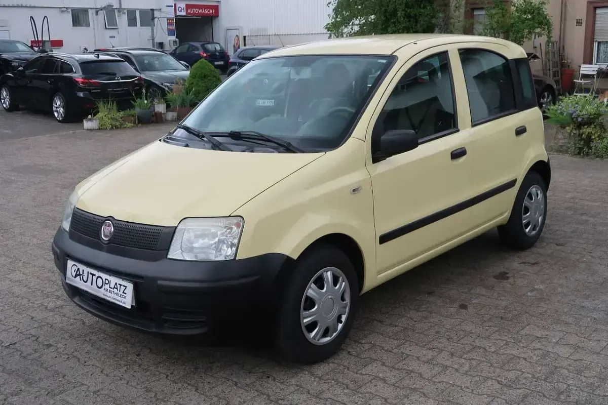 Używany Fiat Panda Active 54 KM (39 kW) 2009 Żółty Hatchback