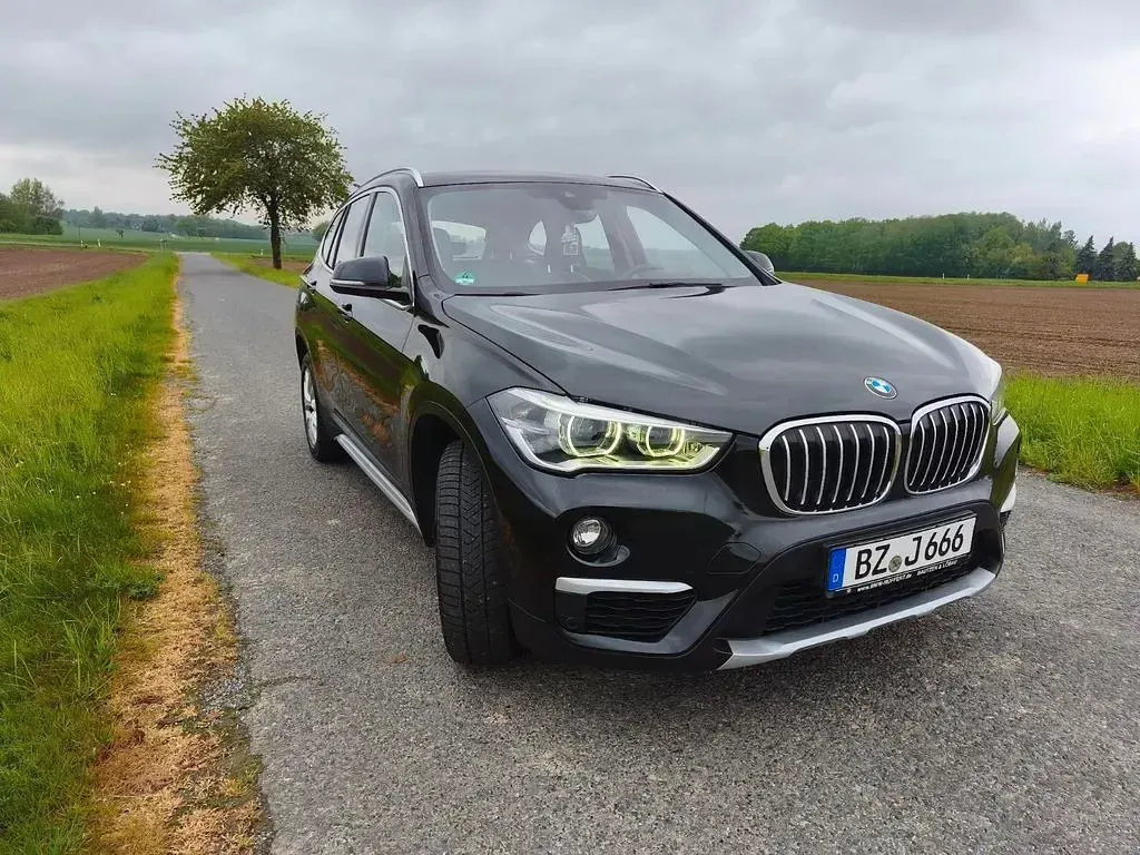 Gebraucht BMW X1 150 PS (110 kW) 2019 Schwarz SUV