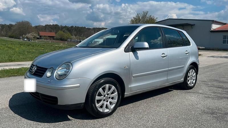 Usata VW Polo 64 CV (47 kW) 2005 Argento Utilitaria