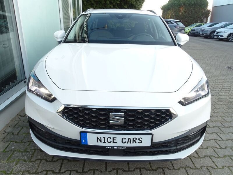 Gebraucht Seat Leon Style 110 PS (80 kW) 2024 "candy" weiss Kombi