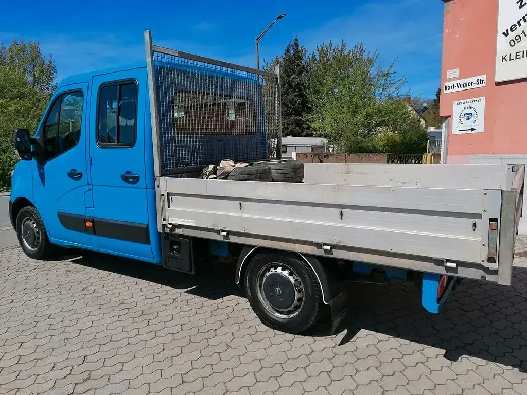 Gebraucht Opel Movano 145 PS (106 kW) 2019 Blau Van / Kleinbus