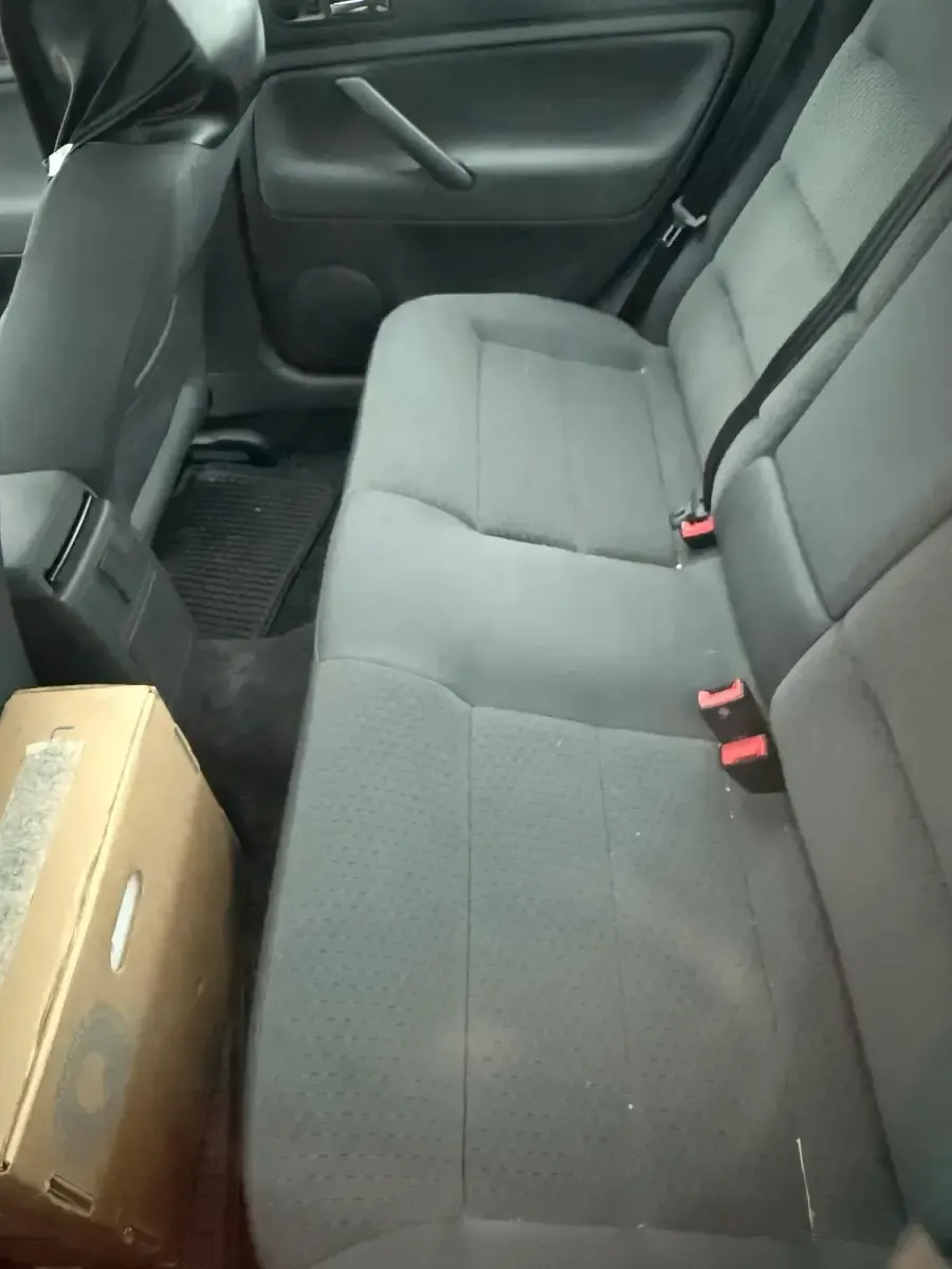 Używany VW Passat 101 KM (74 kW) 2004 Niebieski Sedan/Limuzyna