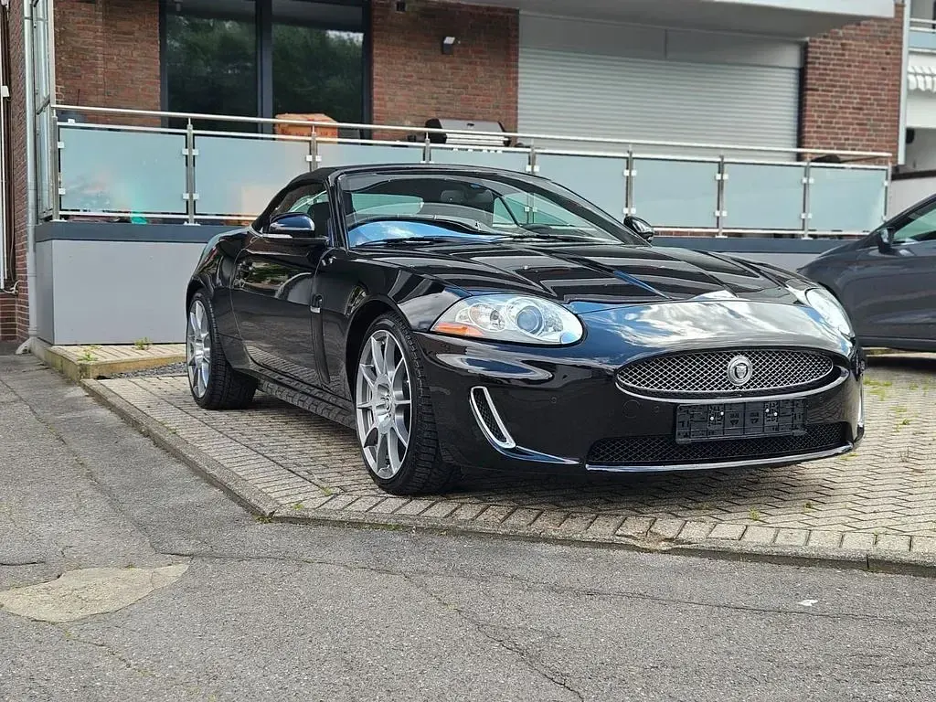 Gebraucht Jaguar XK 385 PS (283 kW) 2011 Schwarz Cabrio