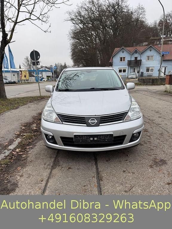 Gebraucht Nissan Tiida Tekna 126 PS (92 kW) 2008 Silber Kleinwagen