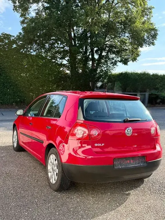 Gebraucht VW Golf V United 80 PS (58 kW) 2007 Rot Limousine