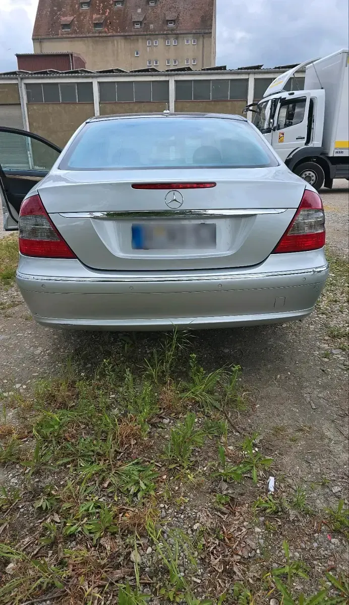 Brugt Mercedes E220 170 HK (125 kW) 2008 Sølv Sedan