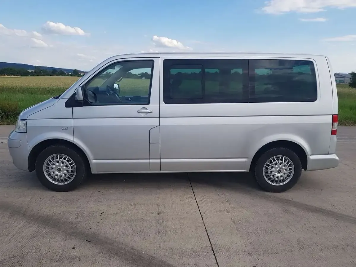 Gebraucht VW T5 131 PS (96 kW) 2004 Silber Van