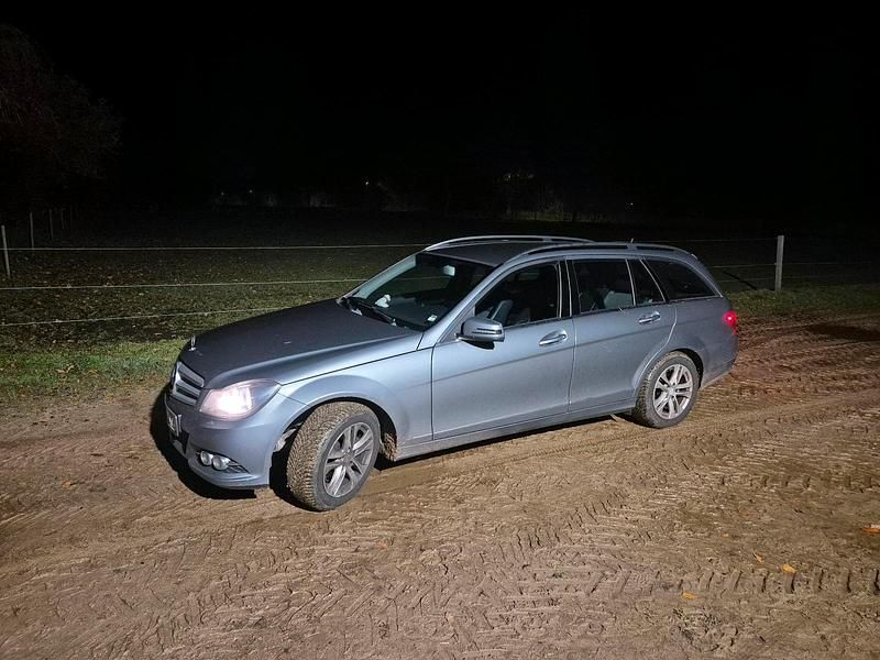 Grau Gebraucht 2013 Mercedes C200 Kombi | 7.250 € (Guter Preis) - Bild 1/4