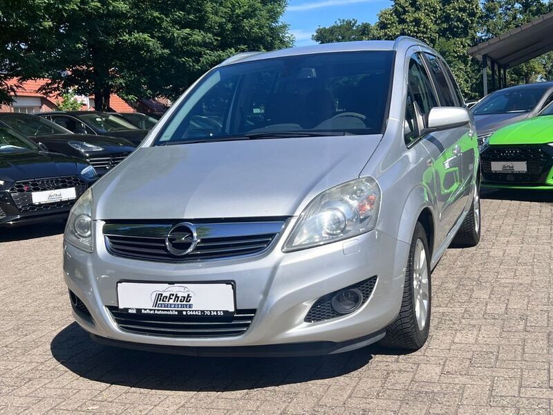 Silber Gebraucht 2008 Opel Zafira Innovation Van / Kleinbus | 3.900 € (Fairer Preis) - Bild 1/4