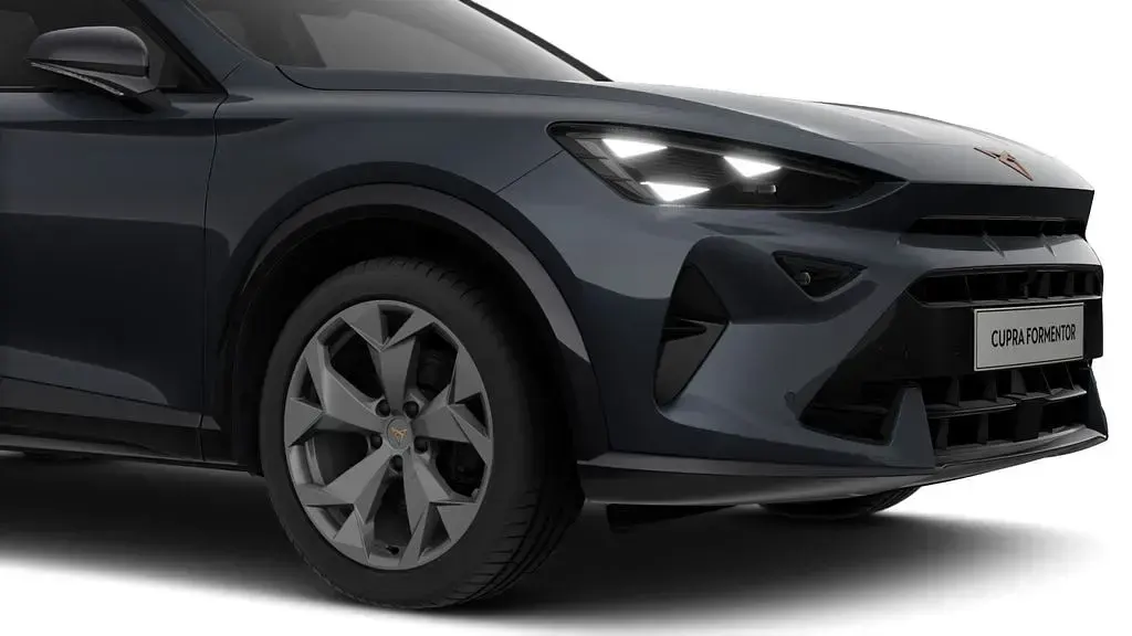 Gebraucht Cupra Formentor 150 PS (110 kW) 2025 Magnetic grau metallic (metallic) SUV