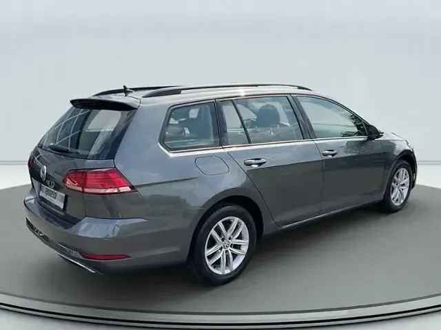 Gebraucht VW Golf VII Comfortline 116 PS (85 kW) 2018 Grau Kombi