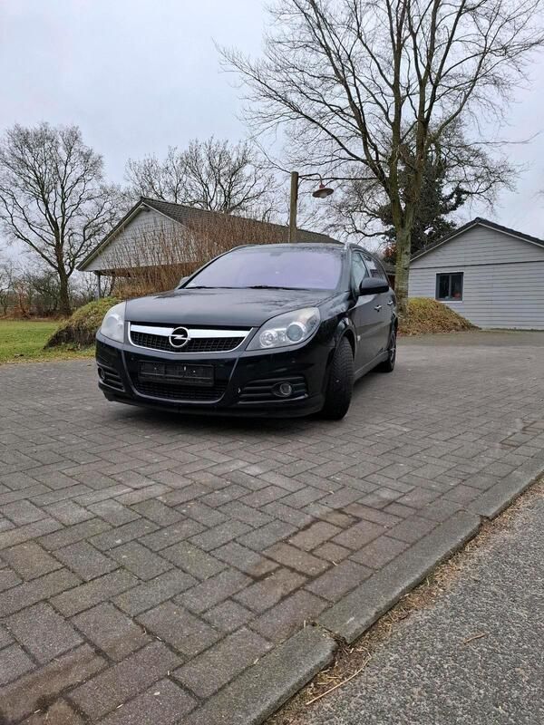 Schwarz Gebraucht 2008 Opel Vectra Kombi | 3.500 € (Fairer Preis) - Bild 1/4
