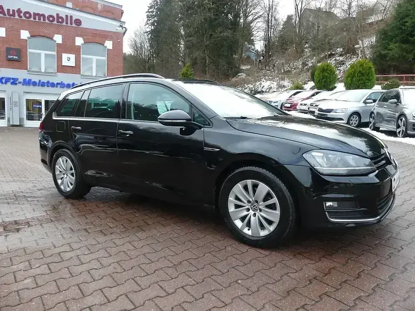Gebraucht VW Golf VII 110 PS (80 kW) 2015 Schwarz Limousine