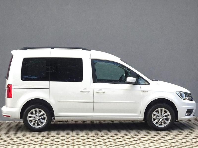 Gebraucht VW Caddy Comfortline 102 PS (75 kW) 2016 Candyweiß Van / Kleinbus