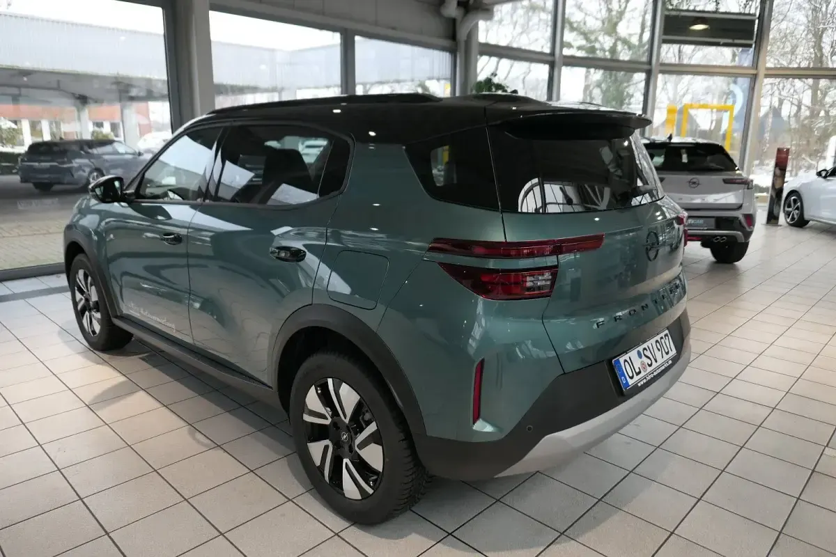 Gebraucht Opel Frontera GS Line 110 PS (80 kW) 2025 Khaki grün SUV