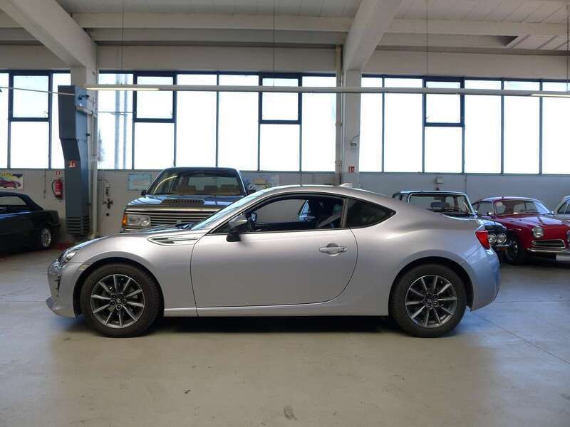 Ice silver metallic Gebraucht 2019 Toyota GT86 GT Coupé | 24.950 € (Superpreis) - Bild 1/4