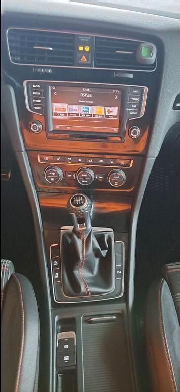 Gebraucht VW Golf VII GTI 220 PS (161 kW) 2016 Schwarz Limousine