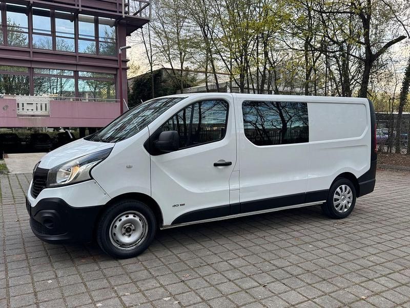 Gebraucht Renault Trafic 116 PS (85 kW) 2016 Weiß Van / Kleinbus