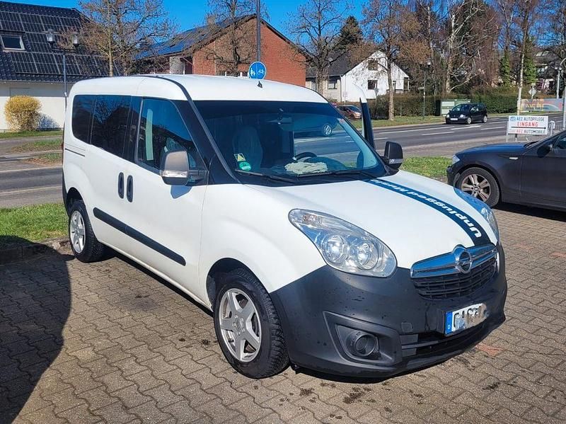 Usata Opel Combo 95 CV (69 kW) 2019 Bianco Monovolume