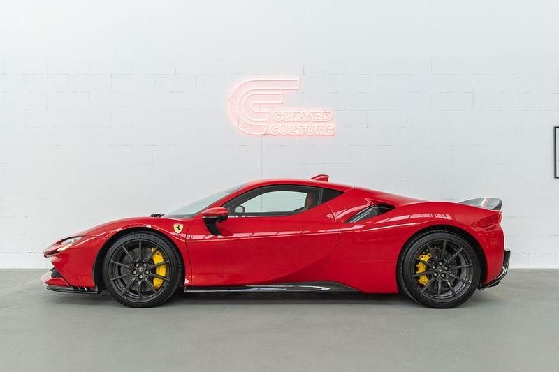Gebraucht Ferrari SF90 999 PS (734 kW) 2023 Rot