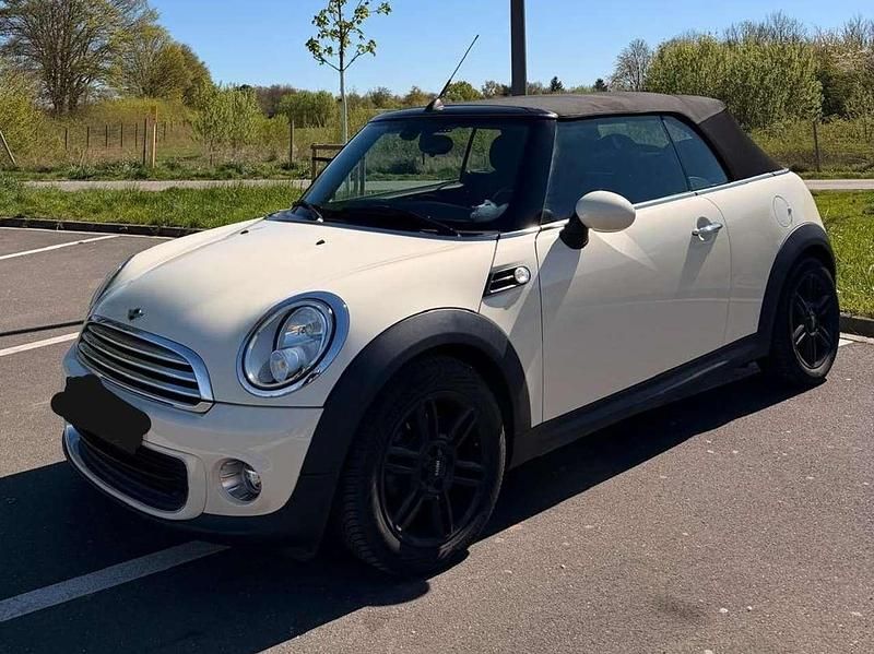 Gebraucht Mini One Cabriolet Pepper 98 PS (72 kW) 2015 Andere farben Cabrio