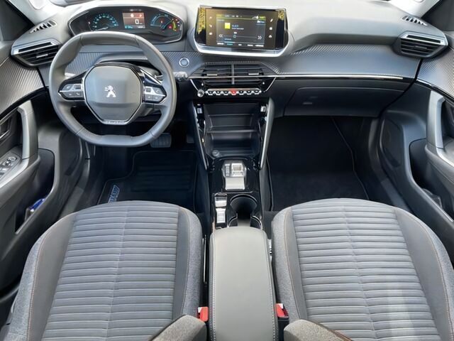 Second-hand Peugeot e-2008 Active 100 kW (136 CP) 2022 Negru SUV